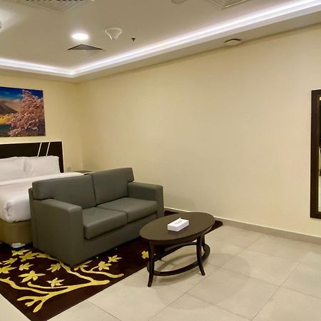 City Stay Residences - Serviced Apartments Dip Dubai Exteriör bild
